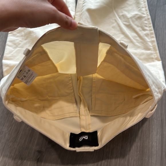 Dolce And Gabbana Cream Cotton Dress Pants - Picture 14 of 14